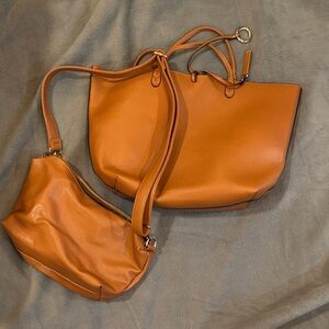 Reversible Elegant Tan Leather Shoulder Bag Duo